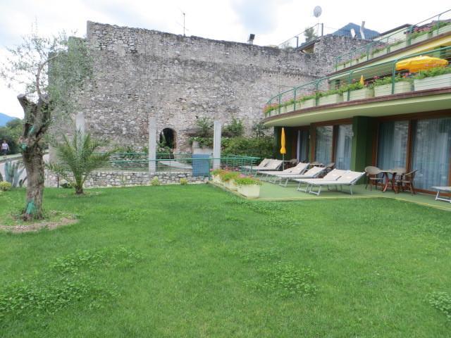 Hotel Alexander Limone sul Garda Luaran gambar