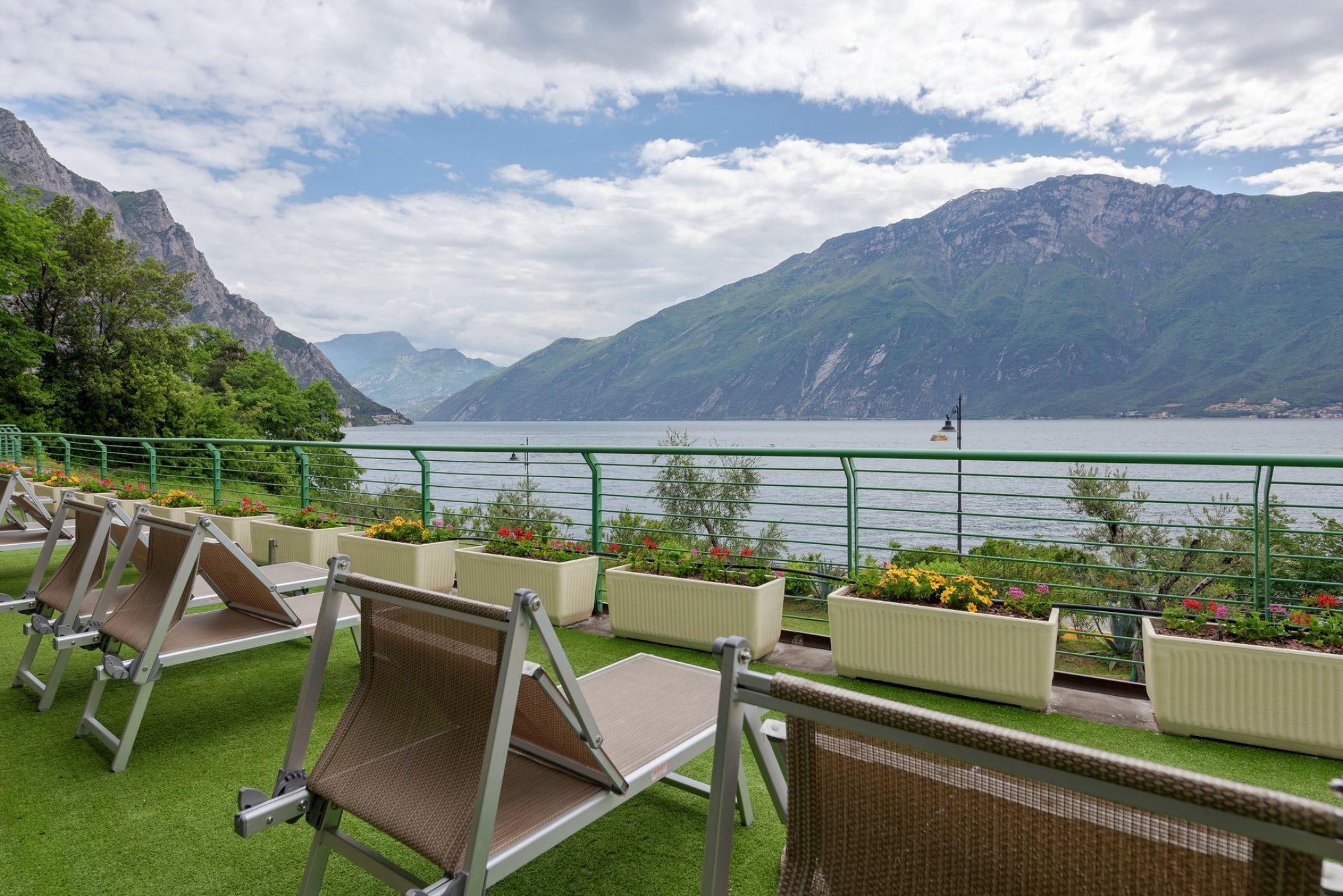 Hotel Alexander Limone sul Garda Luaran gambar