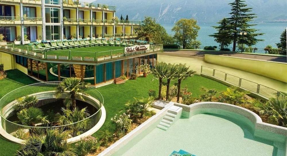 Hotel Alexander Limone sul Garda Luaran gambar