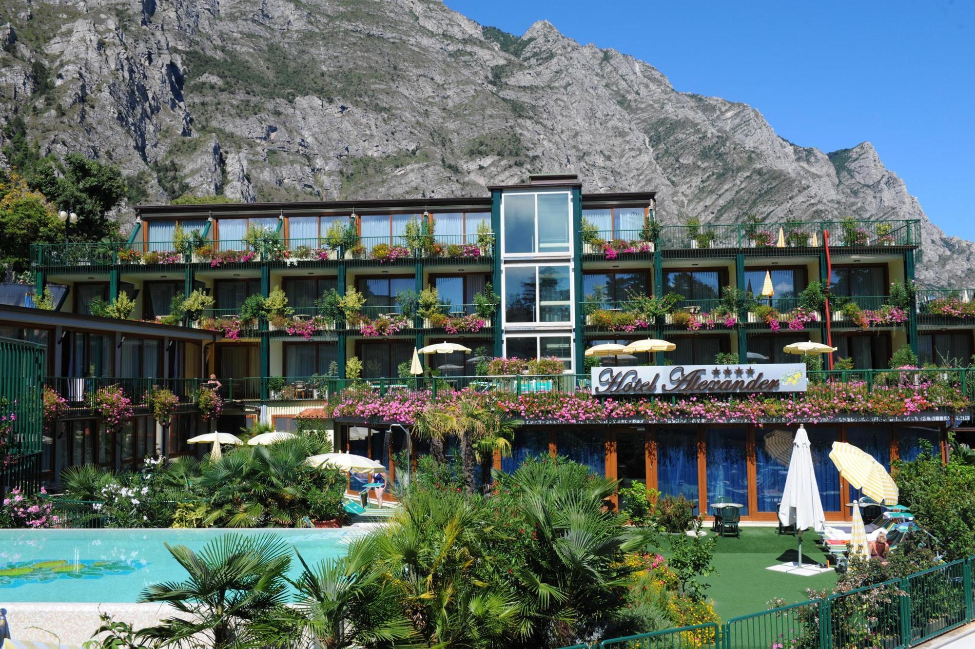 Hotel Alexander Limone sul Garda Luaran gambar