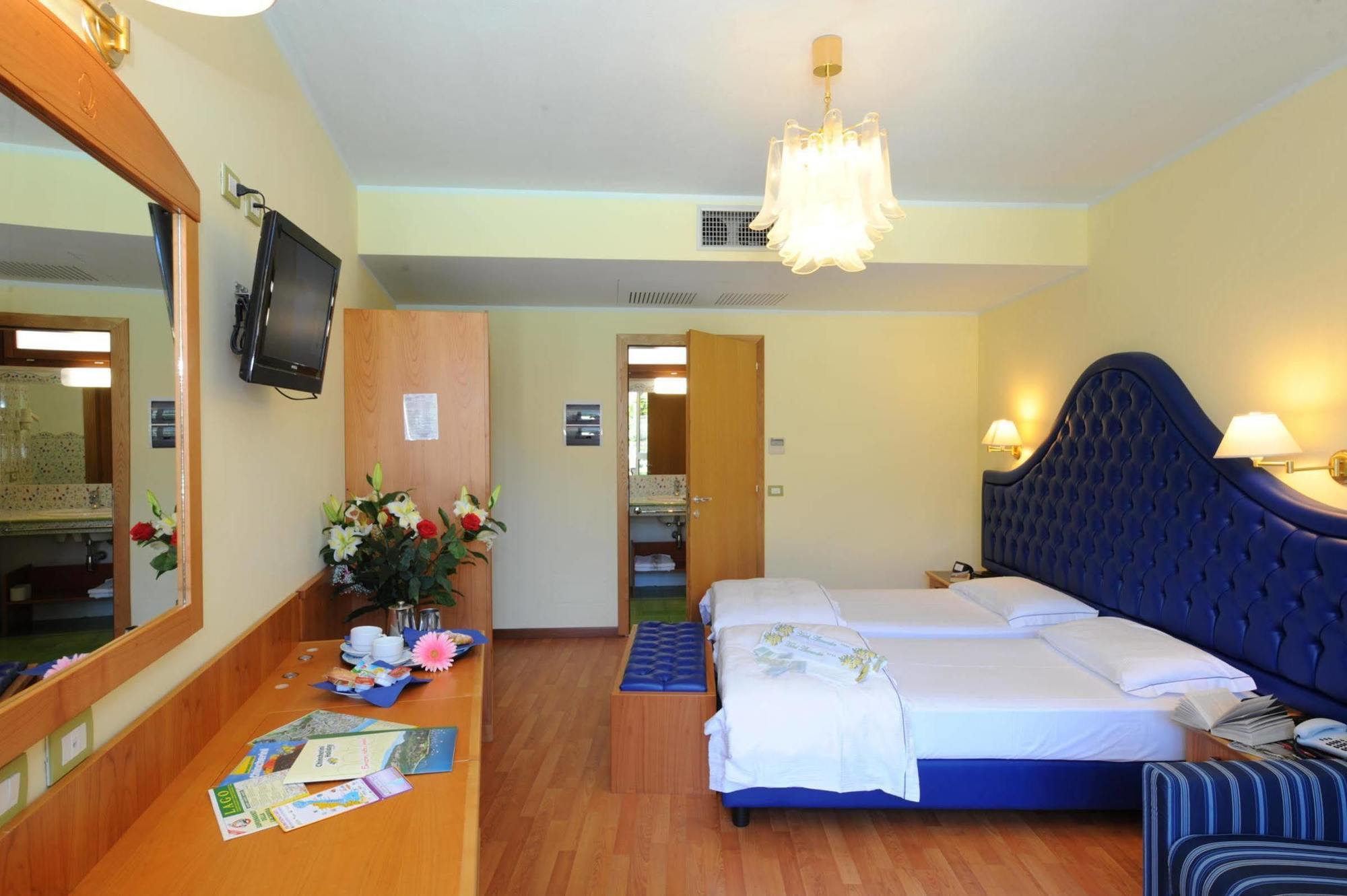 Hotel Alexander Limone sul Garda Luaran gambar